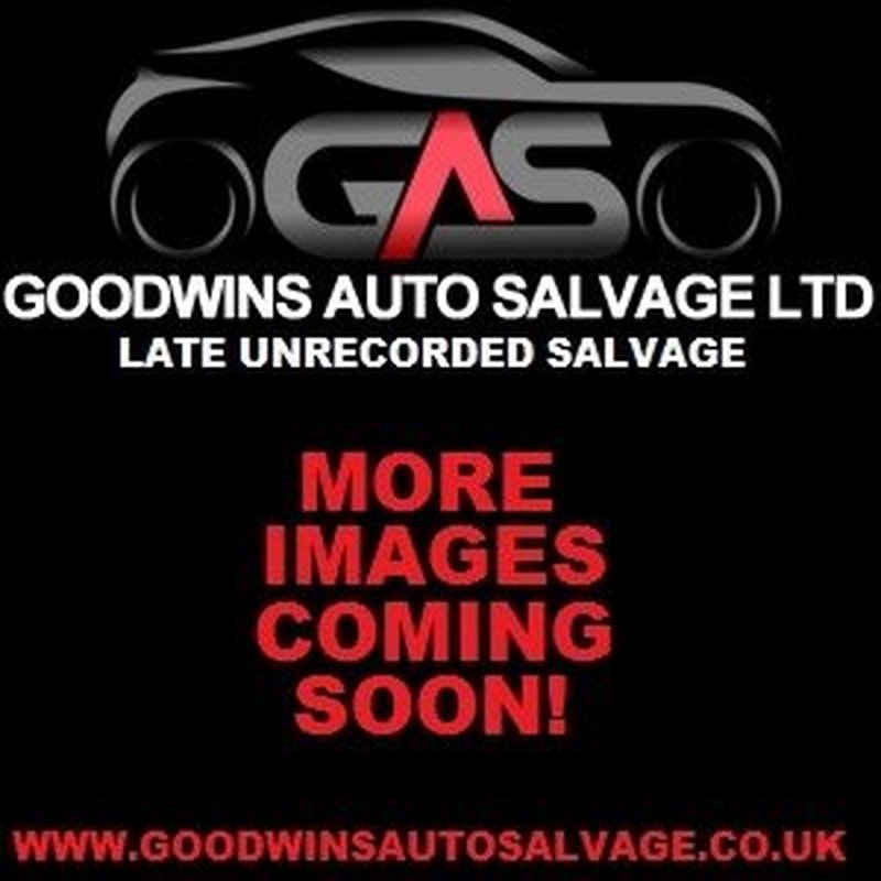 View LAND ROVER RANGE ROVER SPORT 3.0 SDV6 HSE DAMAGED REPAIRABLE SALVAGE FACELIFT MODEL